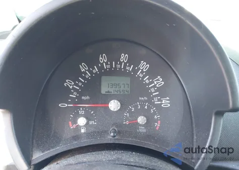 2003 Volkswagen New Beetle Gls z USA, uszkodzony, nr VIN 3VWCK21Y33M326560